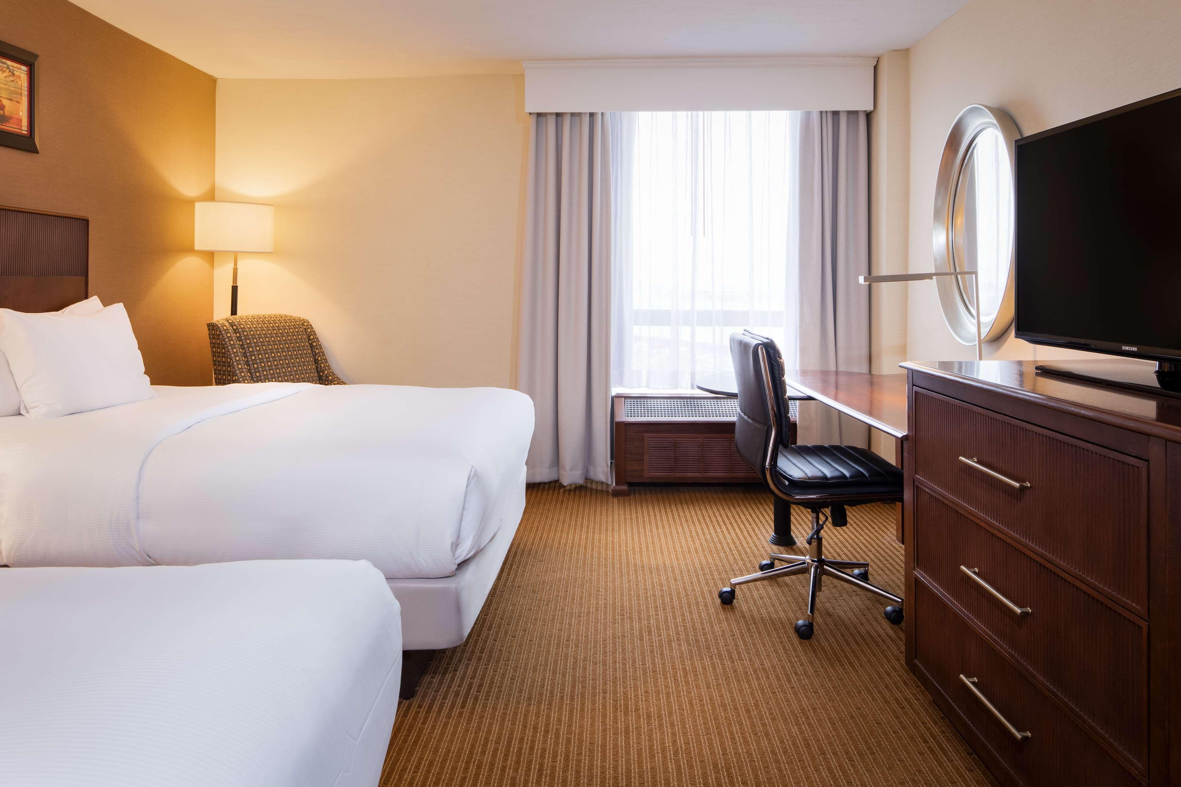 Doubletree By Hilton Philadelphia Airport Hotel Eksteriør billede