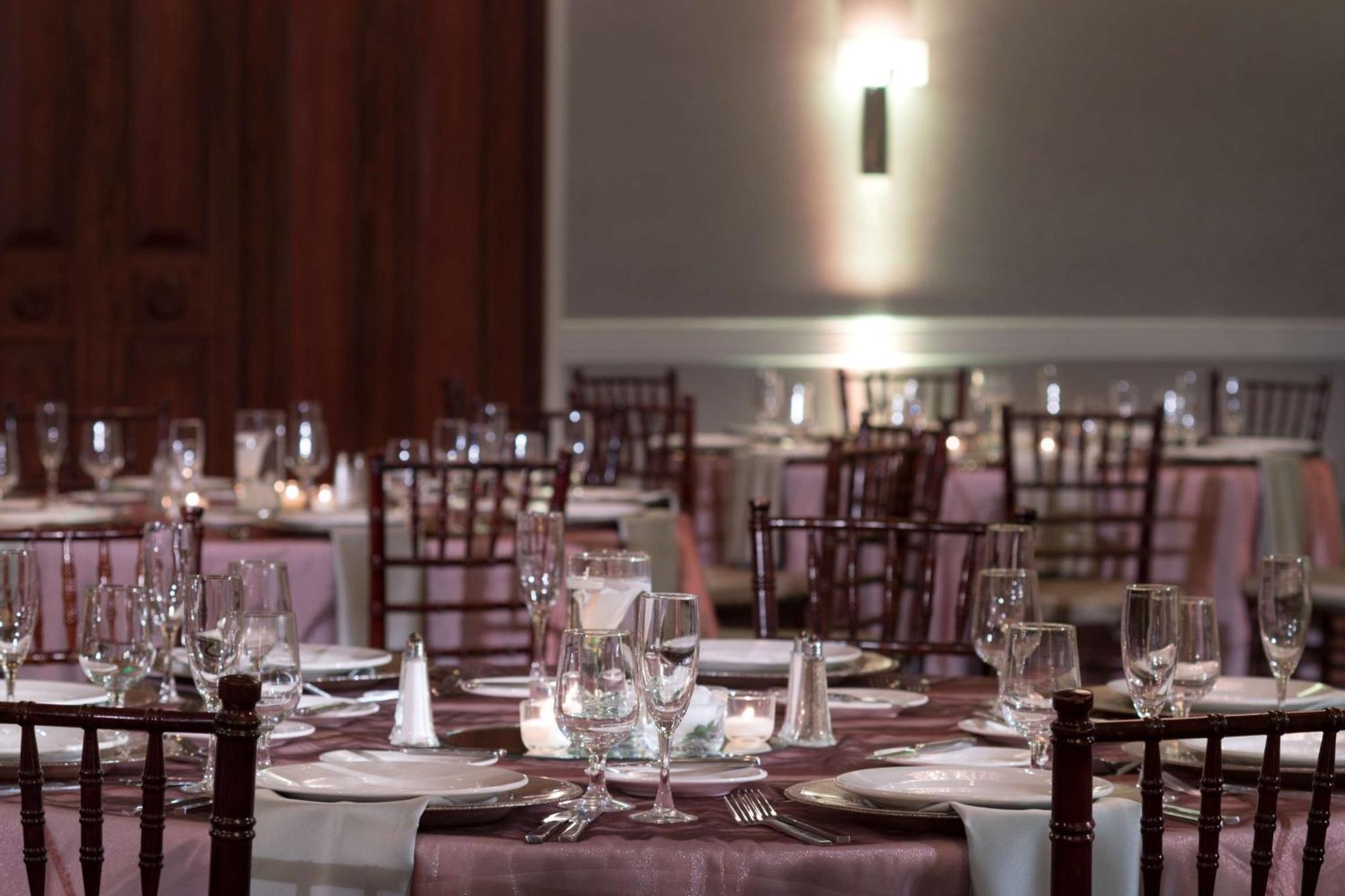 Doubletree By Hilton Philadelphia Airport Hotel Eksteriør billede